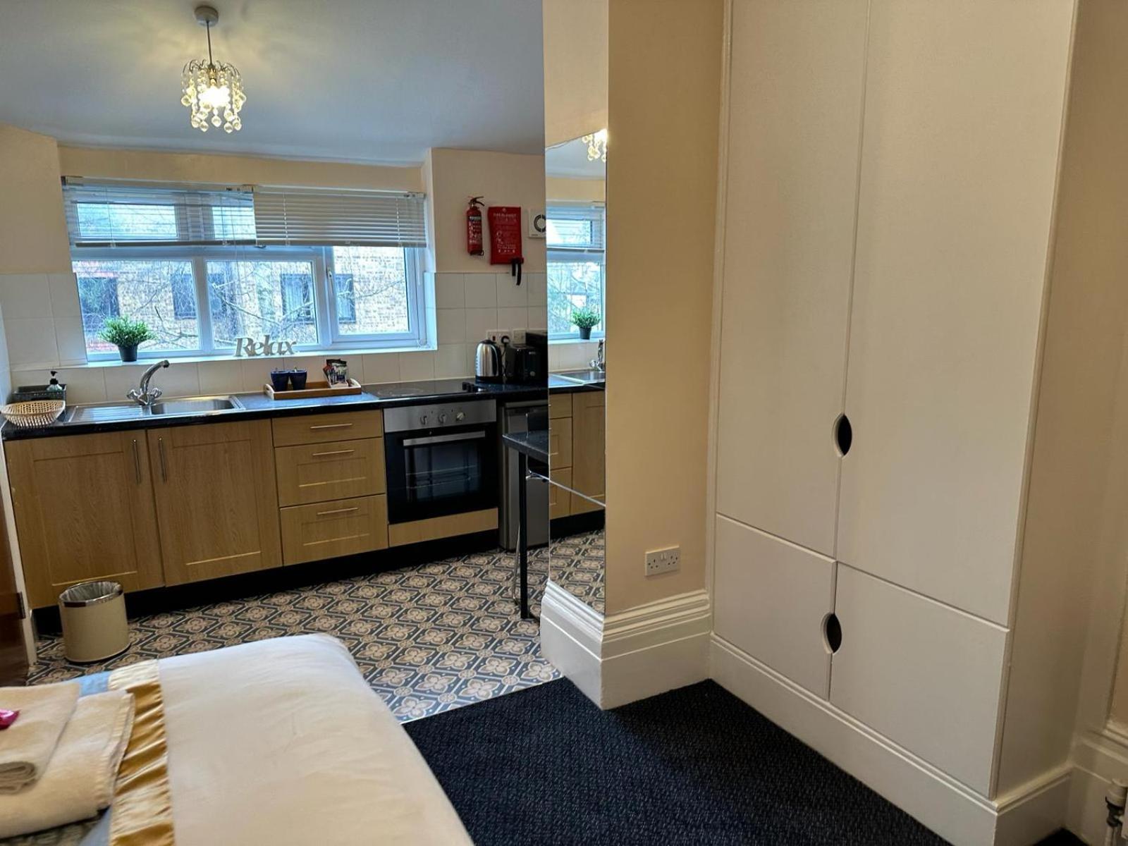 United Lodge Hotel London Bagian luar foto