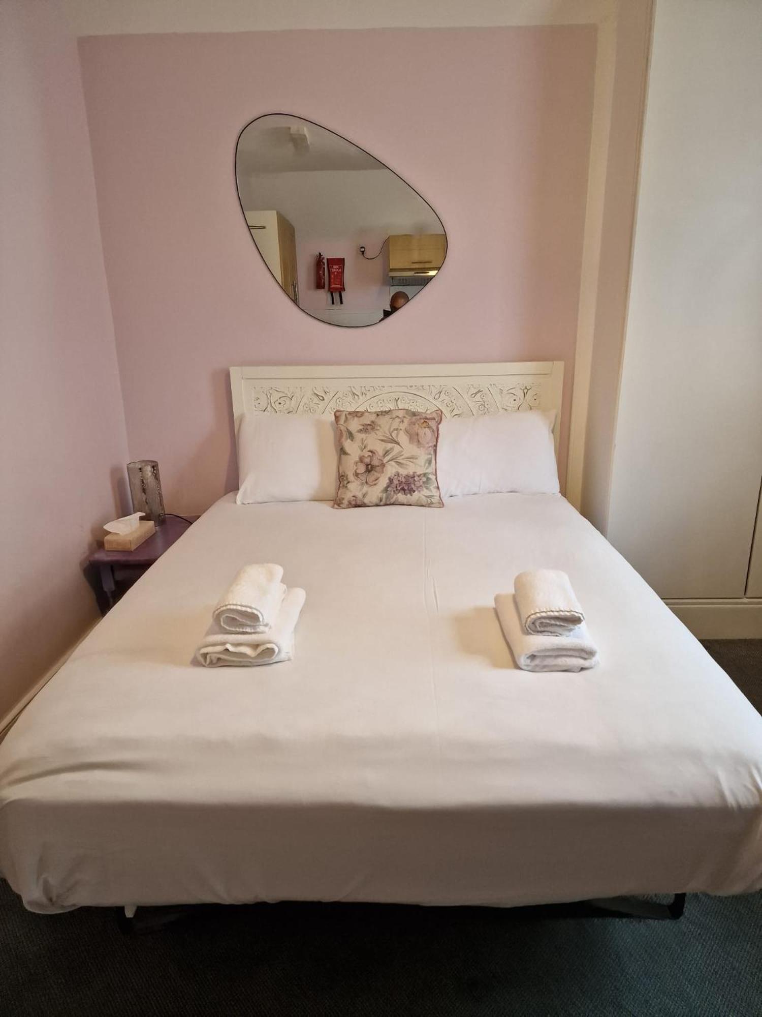 United Lodge Hotel London Bagian luar foto